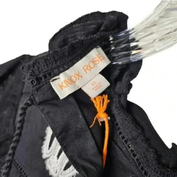 Knox Rose Black Embroidered Boho Flutter Sleeve Peasant Top XS Tassel Tie Back - Picture 6 of 8